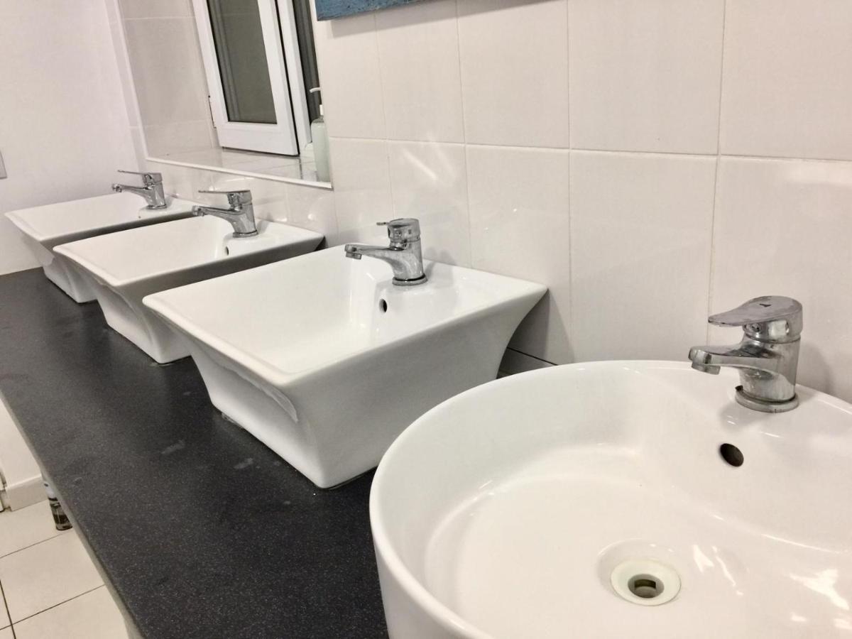 Downtown Hostel Brasov Bagian luar foto