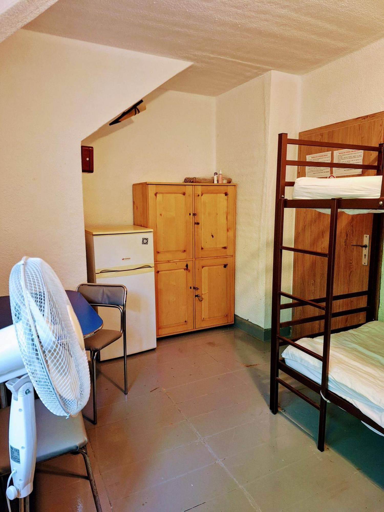 Downtown Hostel Brasov Bagian luar foto