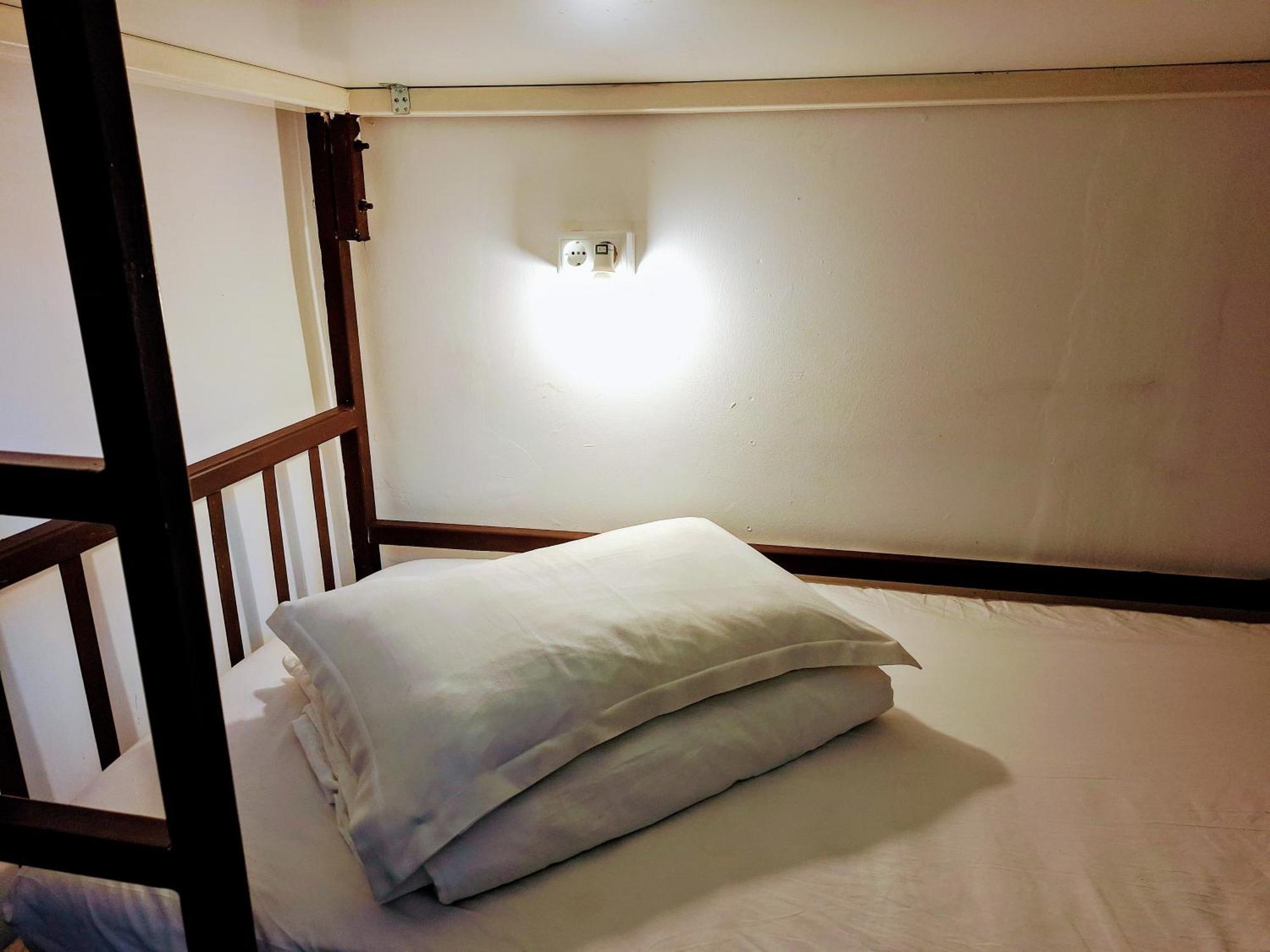 Downtown Hostel Brasov Bagian luar foto